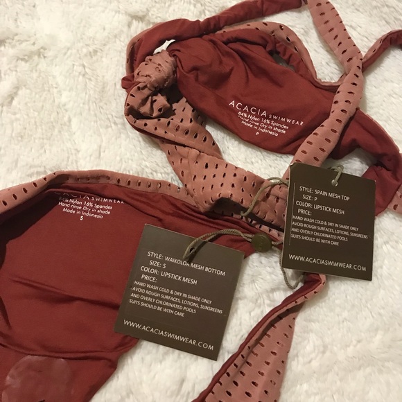 🍬SOLD🍬Acacia lipstick cord mesh set - Picture 2 of 3